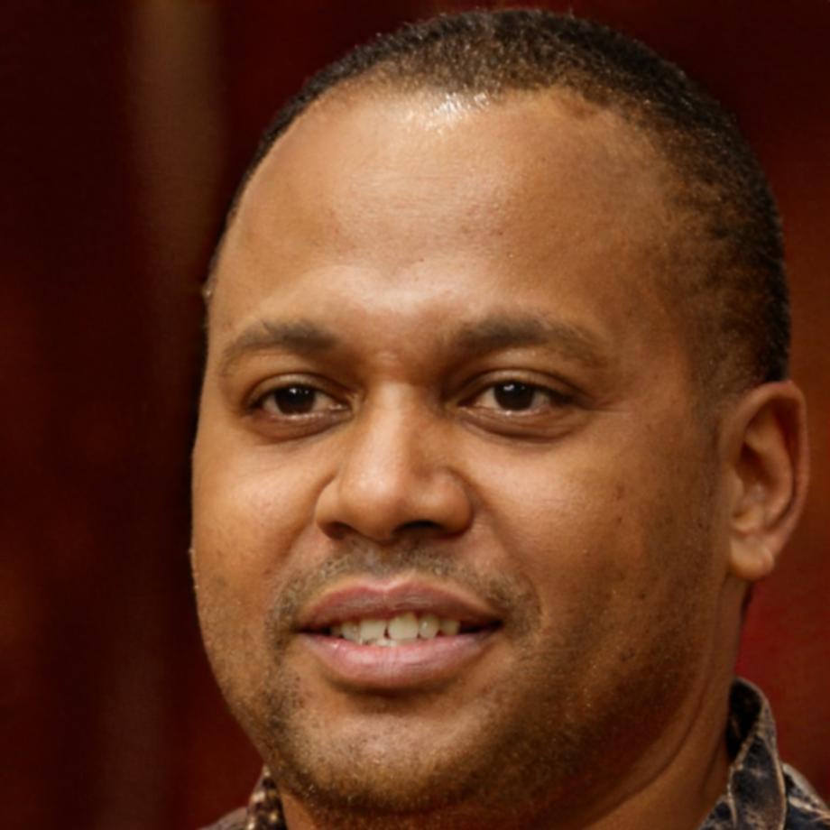 Vance Holloway, Senior Fintech Instructor